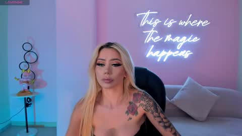  Hanna Connor  online show from February 12, 9:01 pm
