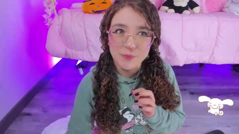 hannacutegod online show from October 3, 6:21 am