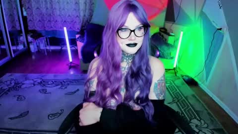 Hannah online show from February 16, 2:32 pm