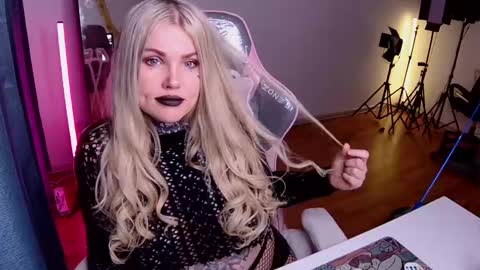 Hannah online show from January 30, 4:48 am