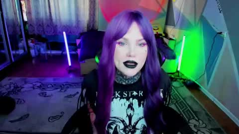 Hannah online show from February 20, 8:06 am