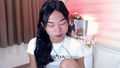 Snapshot of hannah_davis69 chatting on January 7, 1:06 am Alex online show from January 7, 1:06 am