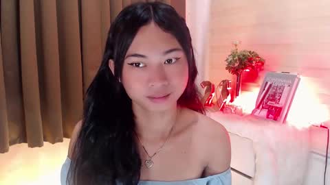 Snapshot of hannah_davis69 chatting on March 6, 1:27 am Alex online show from March 6, 1:27 am