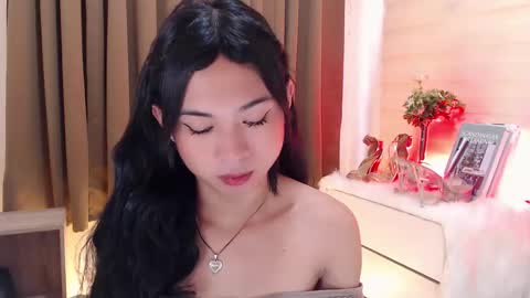 Snapshot of hannah_davis69 chatting on February 21, 5:24 am Alex online show from February 21, 5:24 am