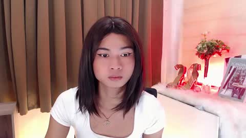 Snapshot of hannah_davis69 chatting on March 7, 3:51 am Alex online show from March 7, 3:51 am