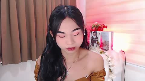 Snapshot of hannah_davis69 chatting on January 19, 6:42 am Alex online show from January 19, 6:42 am