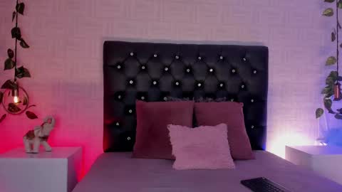 Hannah online show from February 1, 12:26 pm