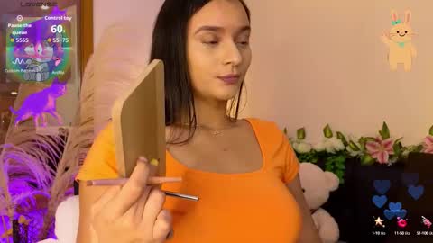 Hannah Williams online show from October 12, 1:42 am