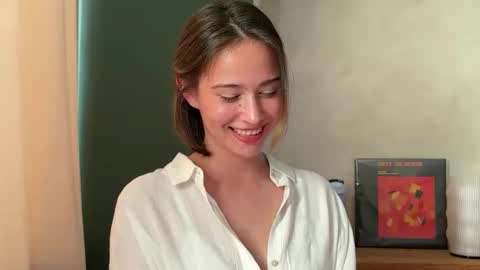 hannahinto online show from May 8, 2:23 pm