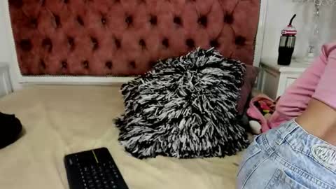 Hanna online show from December 18, 1:17 pm