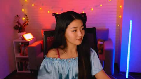 hannarosie online show from November 14, 8:00 pm