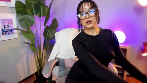 hannax__ online show from September 12, 5:53 am