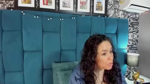 Hanny  online show from January 9, 11:49 am