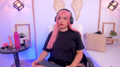 Hanny online show from September 15, 5:03 pm