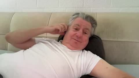 hans66760 online show from February 15, 9:16 am