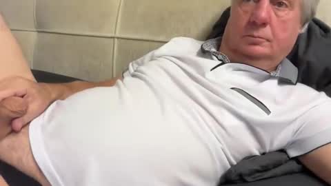 hans66760 online show from October 29, 8:42 pm