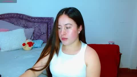 isabella   online show from March 9, 7:51 pm