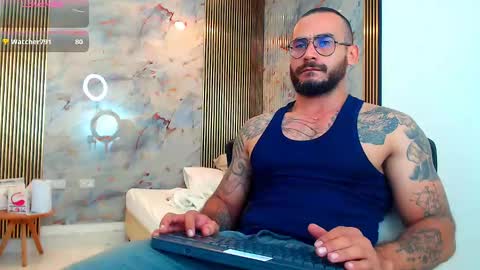 hanz_col online show from February 6, 9:11 am