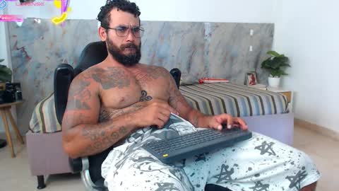 hanz_col online show from March 30, 5:13 pm