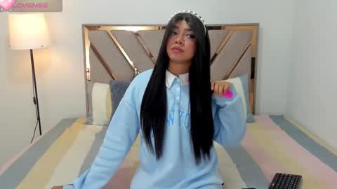 Hanz  online show from December 2, 10:30 pm