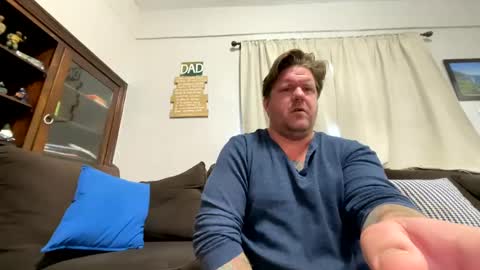Snapshot of happilymarr1ed chatting on January 13, 3:26 pm DadBod online show from January 13, 3:26 pm