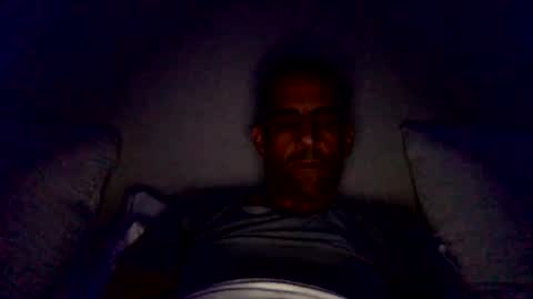 Snapshot of happy2334 chatting on December 4, 12:08 pm skysky6969 online show from December 4, 12:08 pm