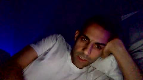 Snapshot of happy2334 chatting on February 17, 12:49 pm skysky6969 online show from February 17, 12:49 pm