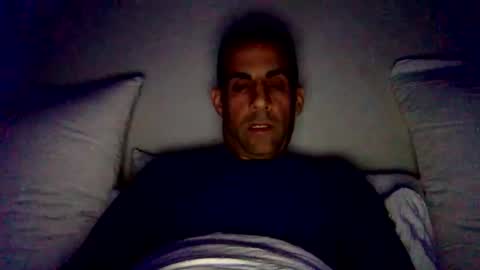 Snapshot of happy2334 chatting on March 3, 1:01 pm skysky6969 online show from March 3, 1:01 pm