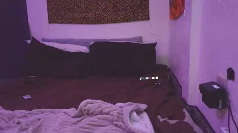 happy guy online show from March 19, 5:02 am