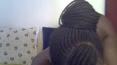 happy_kienyeji online show from December 5, 7:55 pm