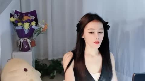 Daisy online show from April 13, 2:43 pm