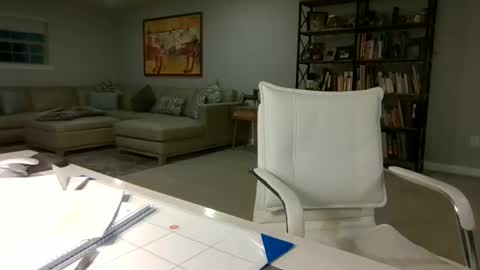 Snapshot of happyguyrob chatting on December 10, 9:33 pm happyguyrob online show from December 10, 9:33 pm
