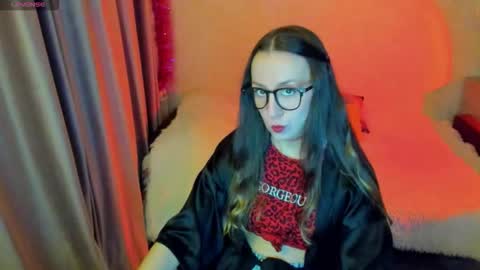 Stephanie online show from October 20, 7:08 pm