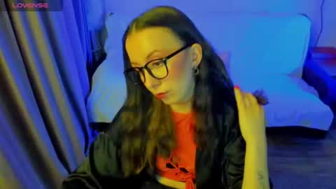 Stephanie online show from July 16, 8:45 pm