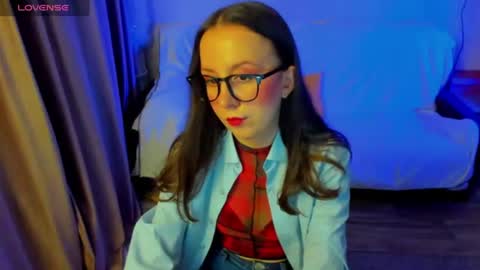 Stephanie online show from July 12, 8:45 pm