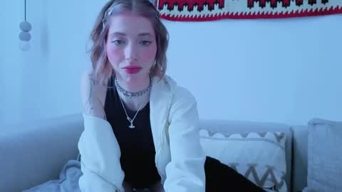 Vivy online show from April 12, 7:12 am