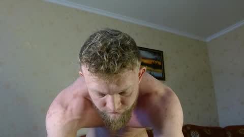Snapshot of hardandripped chatting on February 16, 8:10 am Valentino Hard online show from February 16, 8:10 am