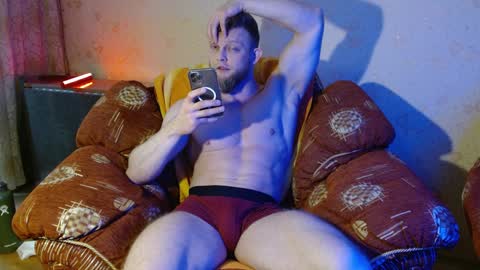 Snapshot of hardandripped chatting on January 25, 11:34 am Valentino Hard online show from January 25, 11:34 am