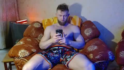 Snapshot of hardandripped chatting on February 15, 7:38 am Valentino Hard online show from February 15, 7:38 am