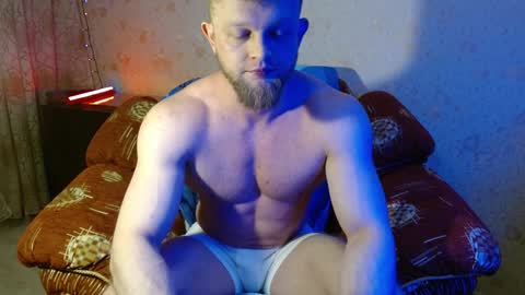 Snapshot of hardandripped chatting on January 13, 2:28 am Valentino Hard online show from January 13, 2:28 am