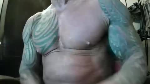 hardbody205a online show from December 1, 10:34 pm