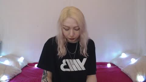 Emily online show from July 4, 10:24 pm
