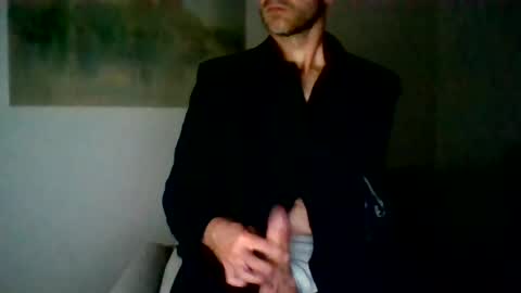harddaddyuk1 online show from August 8, 1:59 am