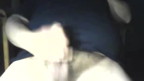 hardfrenchdick17 online show from May 18, 11:55 pm