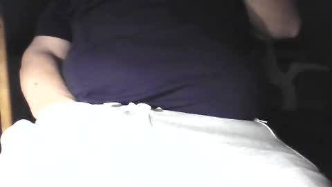 hardfrenchdick17 online show from May 7, 10:49 pm