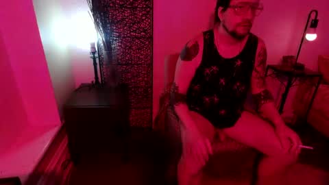 Snapshot of hardigan_dix chatting on February 4, 11:27 am hardigan online show from February 4, 11:27 am