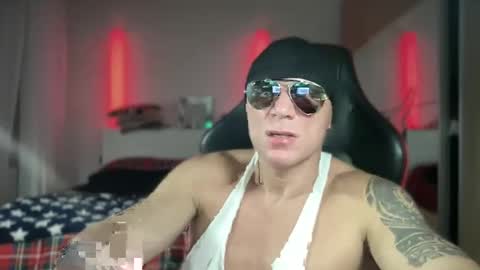 MATTSTEEL - ITALIAN STALLION online show from December 14, 3:39 am