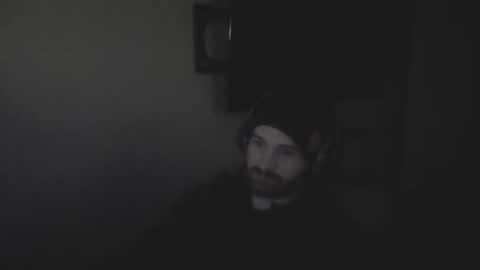 Snapshot of hardswtch chatting on February 18, 12:37 am Tom online show from February 18, 12:37 am
