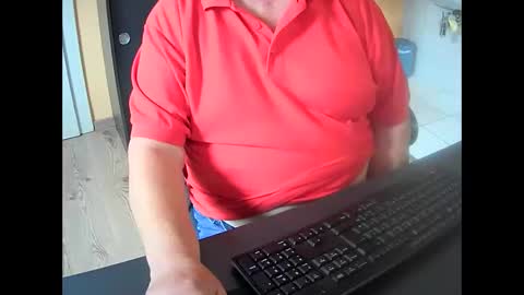 Snapshot of hardy3251 chatting on September 10, 2:40 pm hardy3251 online show from September 10, 2:40 pm