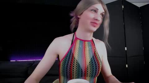 Miss Hardy online show from November 19, 7:51 am